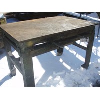 Welding table 1495 mm x 990 mm, on a base